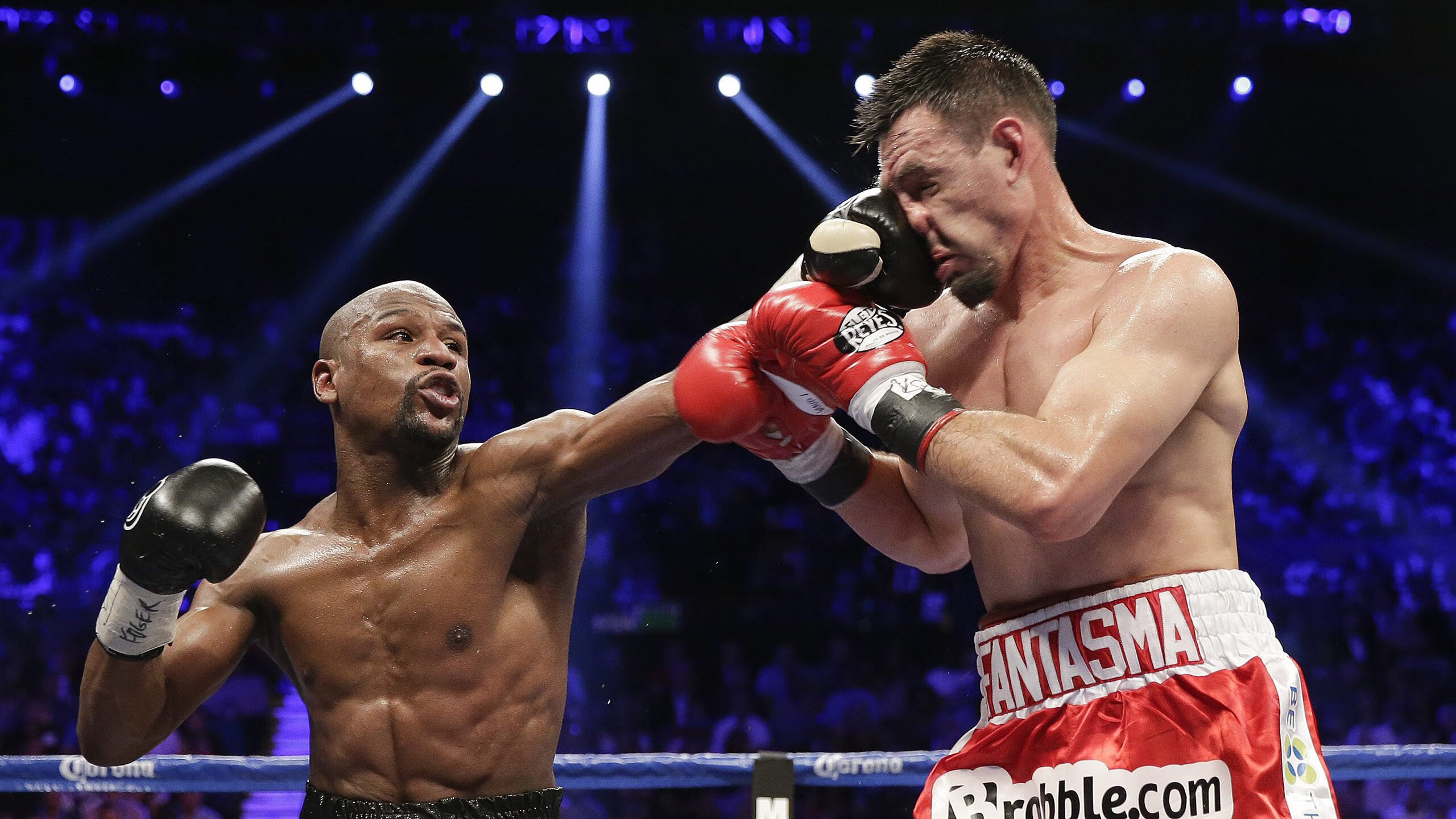 九游电脑版-湖人核心训练照曝光肌肉线条惊人，nba湖人训练